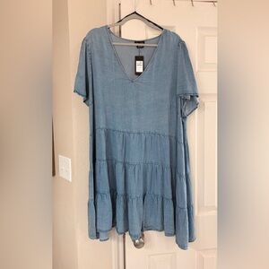 Light Wash Tiered V-Neck Denim Dress